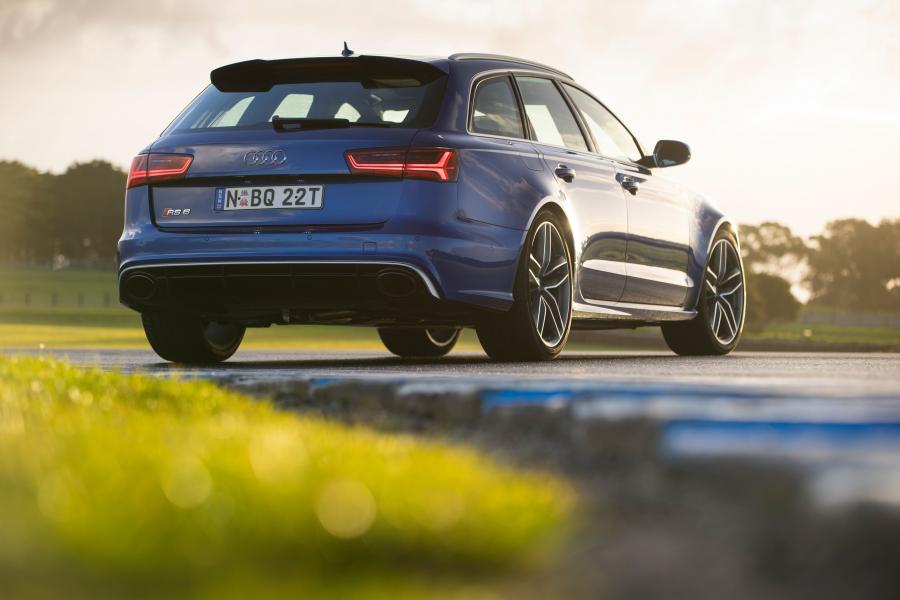  Audi RS6 Avant (4G, C7) 2015 года  (AU) (фото 6 из 18)
